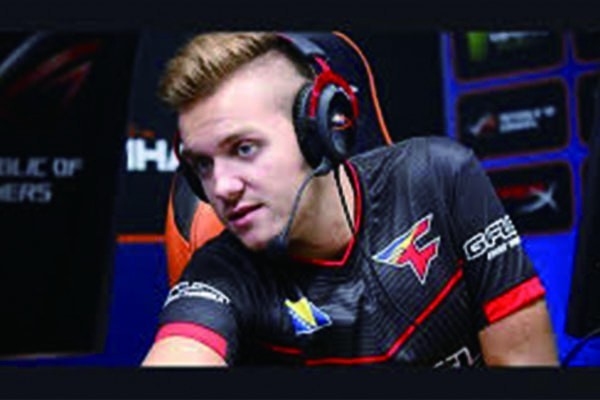 CSGO niko准星参数详解：最新代码一览与设置技巧