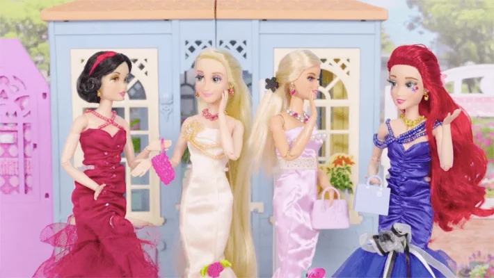 芭比公主礼服装小游戏-芭比礼服搭配魔法梦