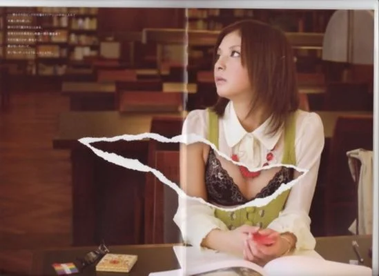 撕掉她的衣服游戏截图(1-大胆视觉争议游戏