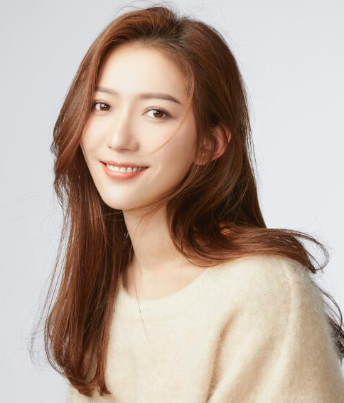 王姿允:完蛋我被美女包围了李云思的扮演者深度介绍